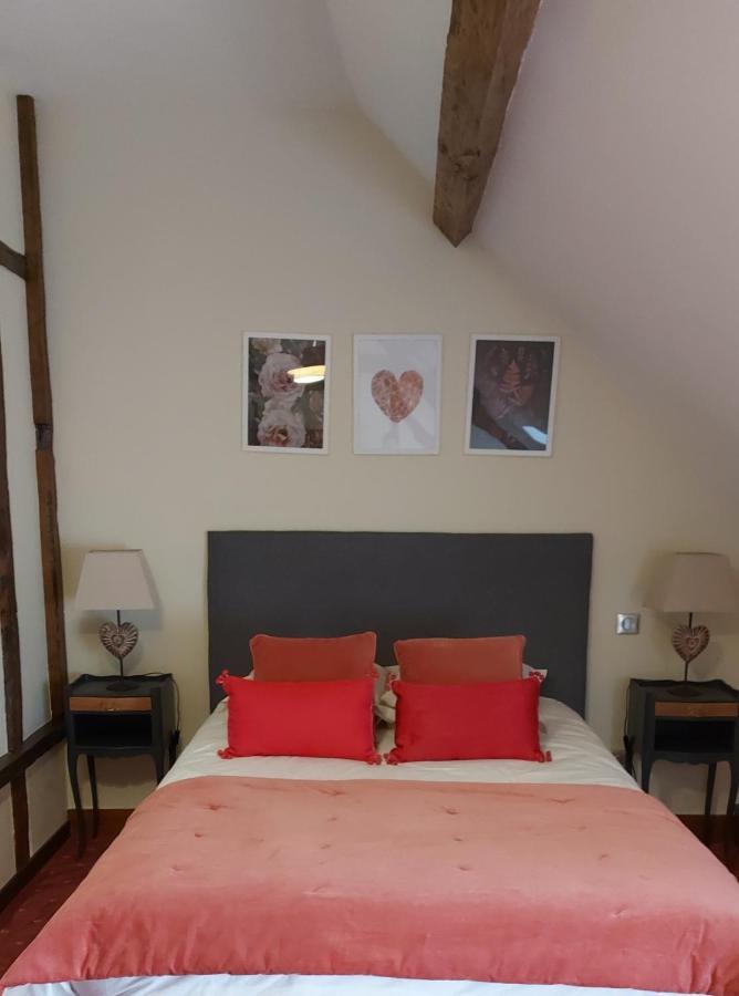 Les 3 Roses Bed & Breakfast Anjouin Exterior photo